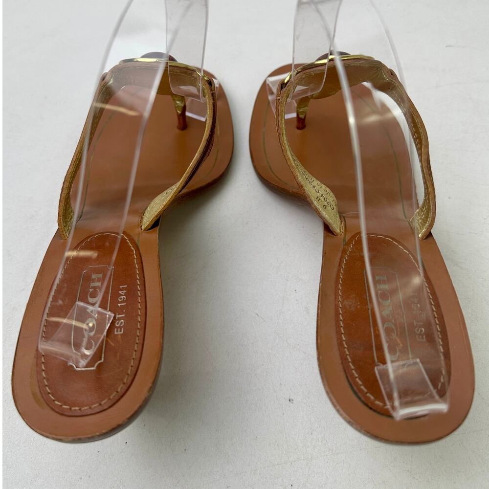 Vintage Coach Leather Kitten Heel Thong Sandal with Amber Medallion Women's Sz 9 - Picture 7 of 10